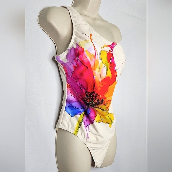 ‼️NEW‼️One-Piece Swimsuit & Cover Up Set 🔥 Trend Of This Summer 🔥 - Picture 8 of 15